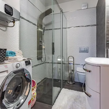 Cozy In With Wifi Apartment