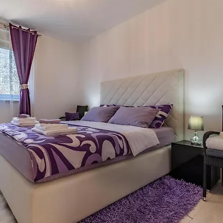 2 Bedroom Beautiful In